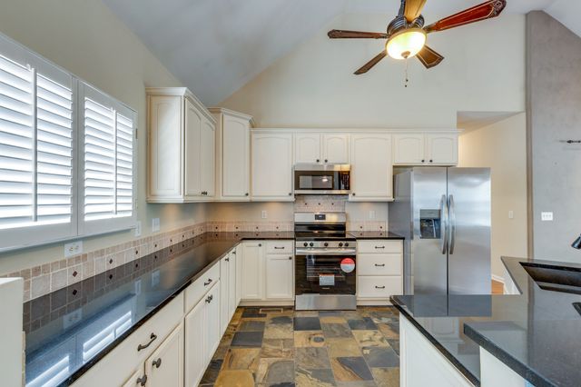 2118 Sue Ln, Spring Hill, TN 37174
