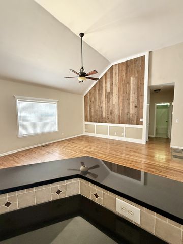 2118 Sue Ln, Spring Hill, TN 37174