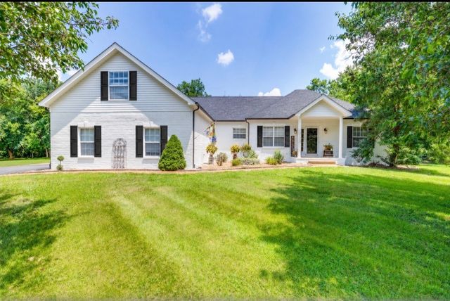 2118 Sue Ln, Spring Hill, TN 37174