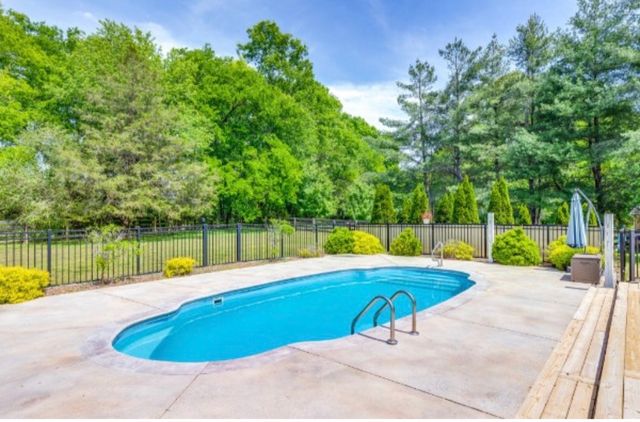 2118 Sue Ln, Spring Hill, TN 37174