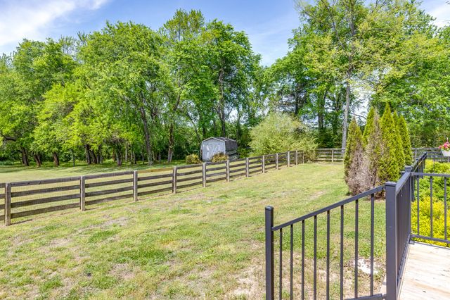2118 Sue Ln, Spring Hill, TN 37174