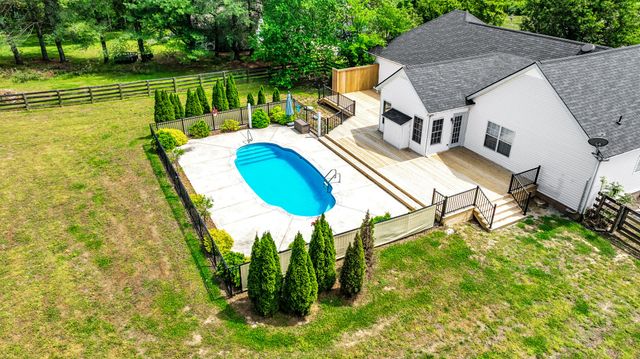2118 Sue Ln, Spring Hill, TN 37174
