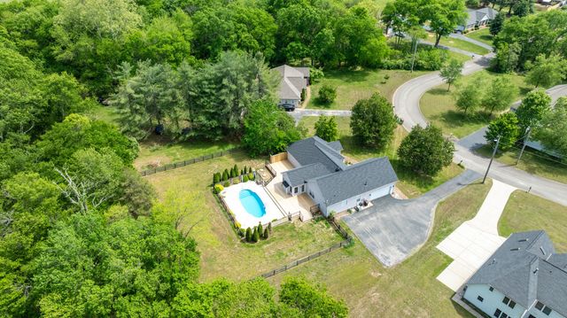 2118 Sue Ln, Spring Hill, TN 37174