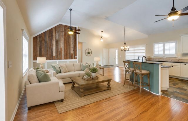 2118 Sue Ln, Spring Hill, TN 37174