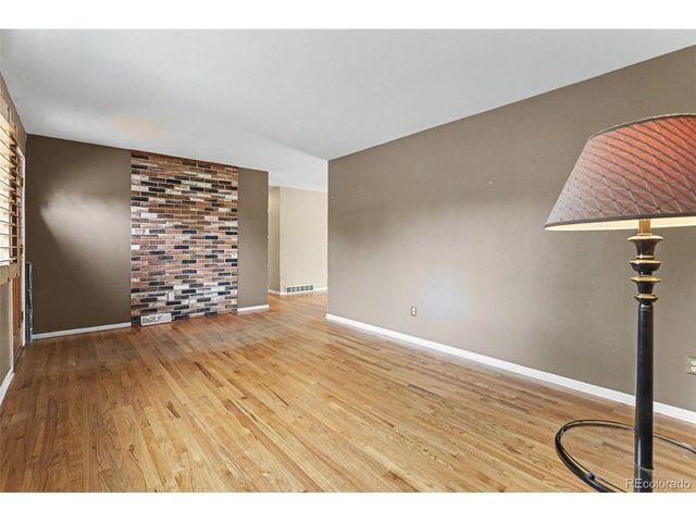 775 S Glencoe St, Denver, CO 80246