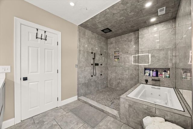 18 Bethel Way, Wareham, MA 02576