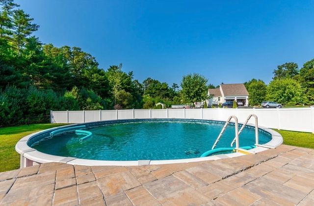 18 Bethel Way, Wareham, MA 02576
