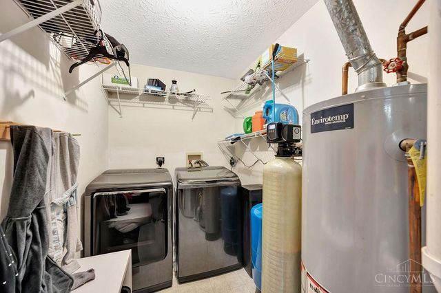 7331 Pinewood Drive, Franklin Twp, OH 45005