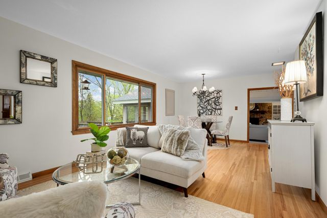 5703 Oakview Lane, Minnetonka, MN 55345