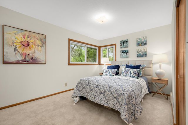 5703 Oakview Lane, Minnetonka, MN 55345