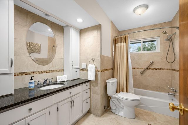 5703 Oakview Lane, Minnetonka, MN 55345