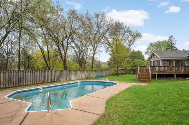 5703 Oakview Lane, Minnetonka, MN 55345