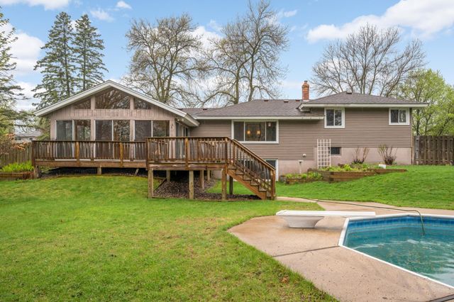 5703 Oakview Lane, Minnetonka, MN 55345