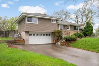 5703 Oakview Lane, Minnetonka, MN 55345