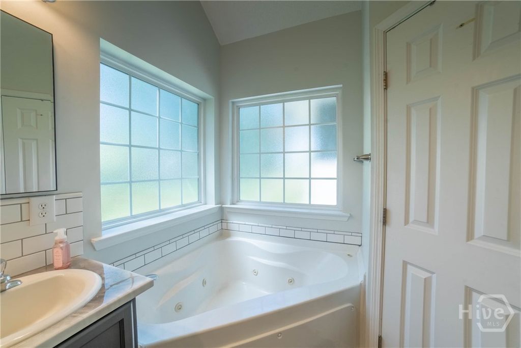 Image 33 of property listing at 326 Bristol Way, Richmond Hill, GA 31324