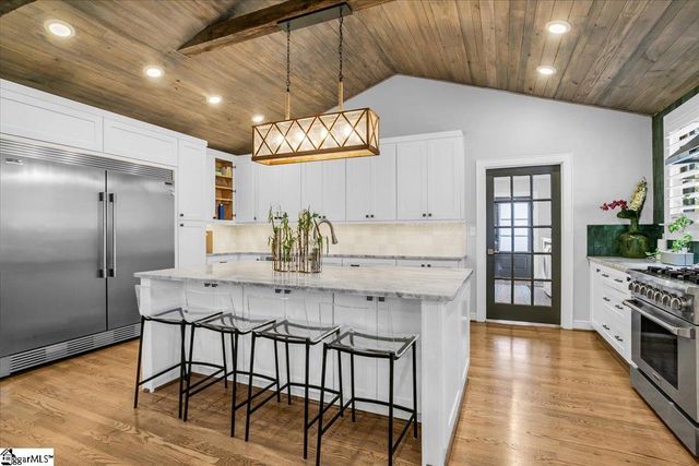 221 Buist Avenue, Greenville, SC 29609