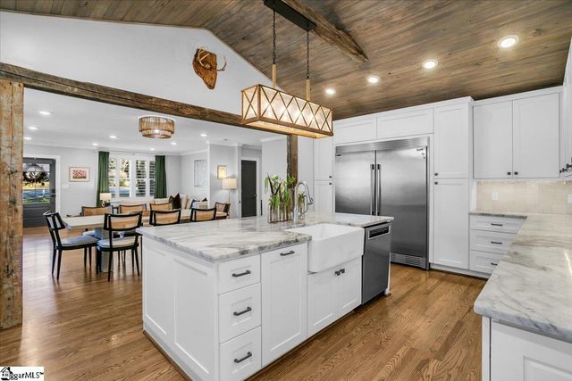 221 Buist Avenue, Greenville, SC 29609