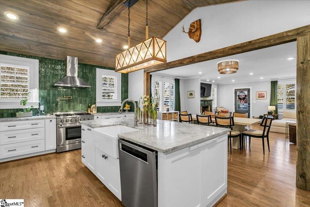 221 Buist Avenue, Greenville, SC 29609