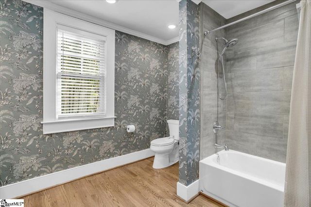 221 Buist Avenue, Greenville, SC 29609