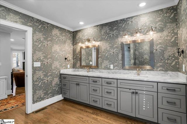 221 Buist Avenue, Greenville, SC 29609