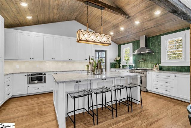 221 Buist Avenue, Greenville, SC 29609