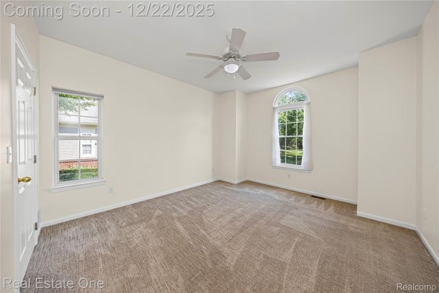 38282 Saratoga Circle, Farmington Hills, MI 48331