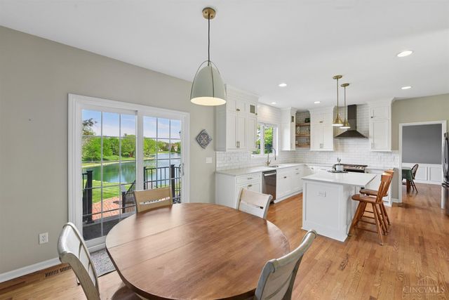 996 Paxton Lake Drive, Miami Twp, OH 45140