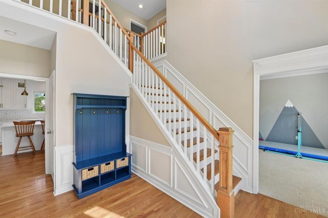 996 Paxton Lake Drive, Miami Twp, OH 45140