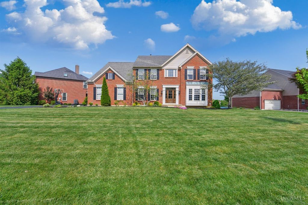 996 Paxton Lake Drive, Miami Twp, OH 45140