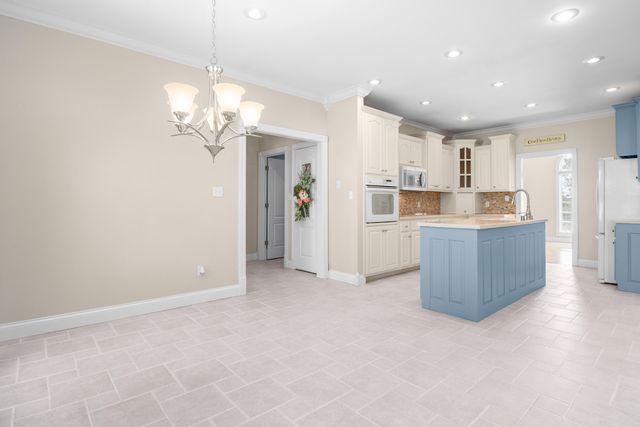 282 Canyon Drive, London, KY 40741