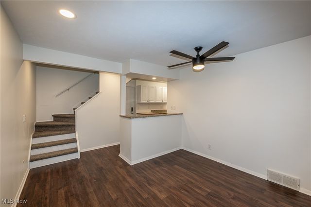 33803 Electric Boulevard H-17, Avon Lake, OH 44012