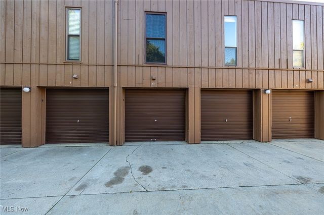 33803 Electric Boulevard H-17, Avon Lake, OH 44012