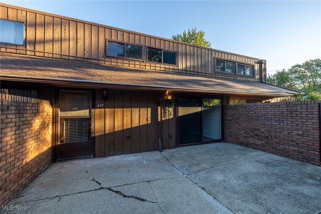 33803 Electric Boulevard H-17, Avon Lake, OH 44012