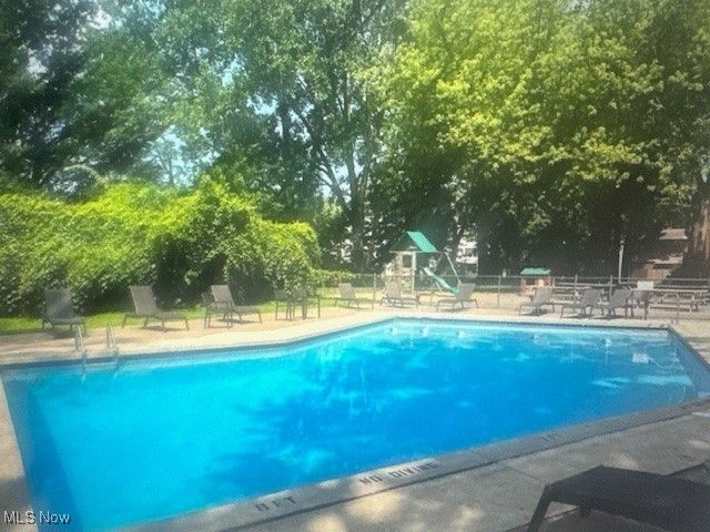 33803 Electric Boulevard H-17, Avon Lake, OH 44012