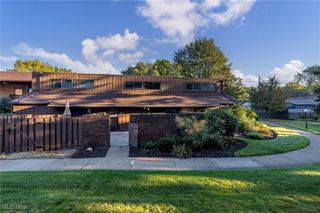 33803 Electric Boulevard H-17, Avon Lake, OH 44012