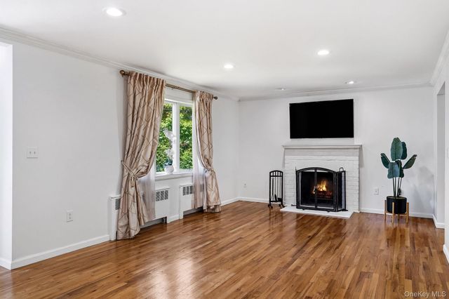 44 Kent Road, White Plains, NY 10603