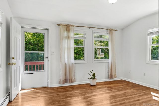 44 Kent Road, White Plains, NY 10603