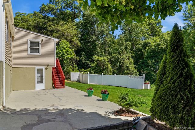 44 Kent Road, White Plains, NY 10603