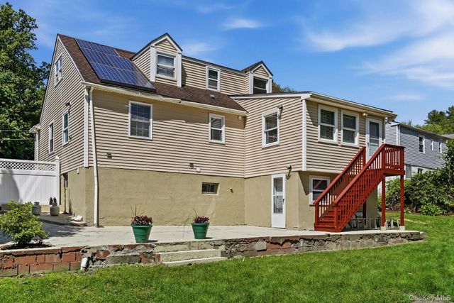 44 Kent Road, White Plains, NY 10603