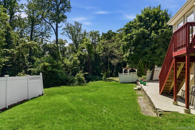 44 Kent Road, White Plains, NY 10603