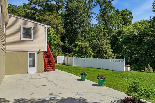 44 Kent Road, White Plains, NY 10603
