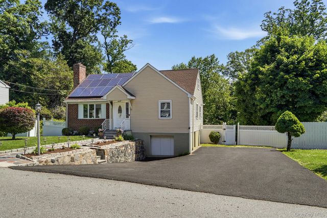 44 Kent Road, White Plains, NY 10603