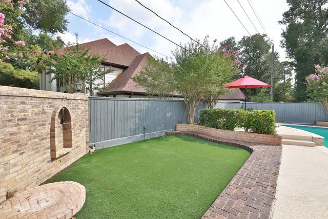 9203 Godstone Lane, Spring, TX 77379