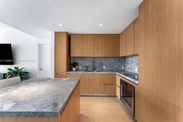 500 Alton Rd 1802, Miami Beach, FL 33139