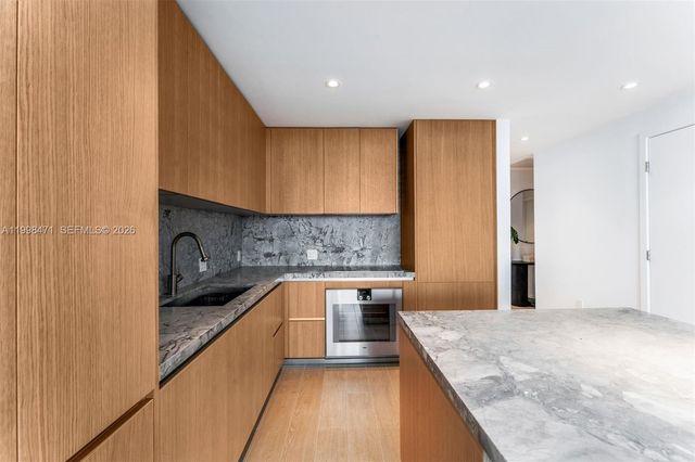 500 Alton Rd 1802, Miami Beach, FL 33139
