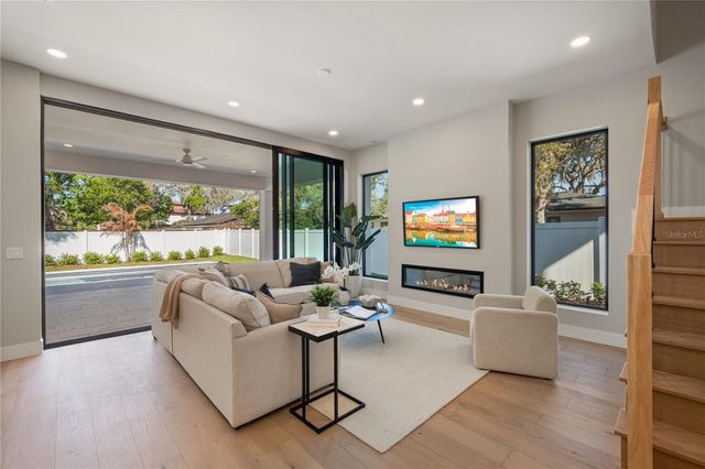 785 N PHELPS AVENUE, Winter Park, FL 32789