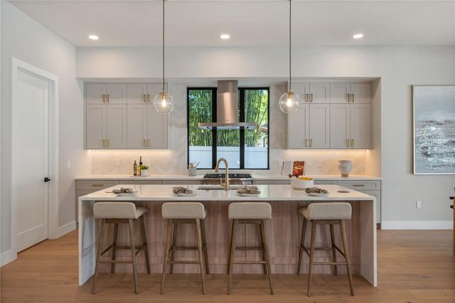 785 N PHELPS AVENUE, Winter Park, FL 32789