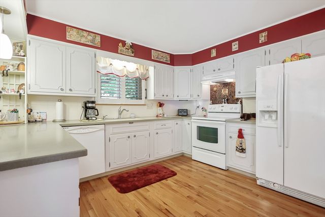 55 Victory Ave, Haverhill, MA 01830