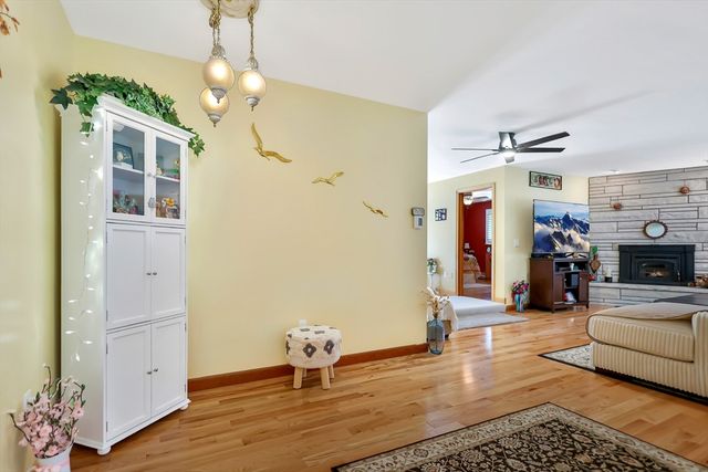 55 Victory Ave, Haverhill, MA 01830