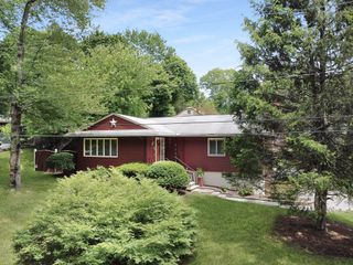 55 Victory Ave, Haverhill, MA 01830